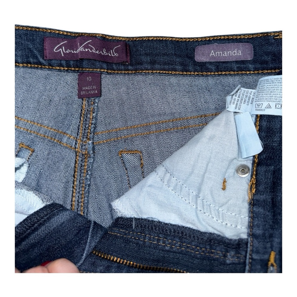 Women’s Gloria Vanderbilt “Amanda” Short Jeans - 10 - Picture 7 of 11